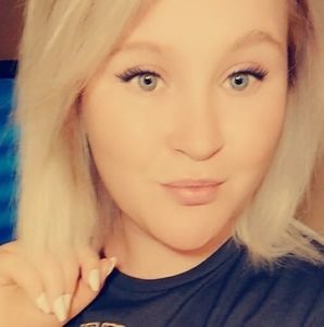 Meet your Posher, Desiree